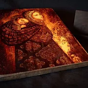 Икона Божией матери "Колыбельная" с подставкой — необычный подарок — фотография 3