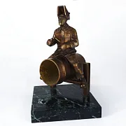 На память: Бронзовая композиция «Сварщик» на змеевике — фотография 3